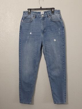 BDG Urban Outfitters Mom High-Rise Jeans Medium Wash Distressed Womens 31